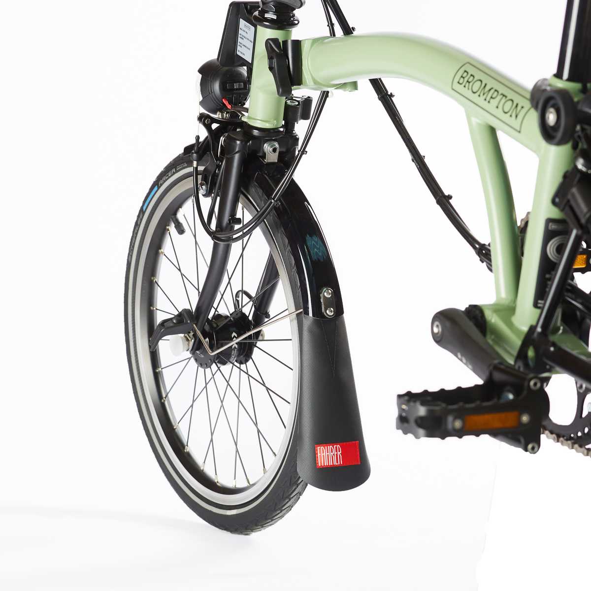 FAHRER-Berlin-LATZ-Brompton-0050-2043-2043