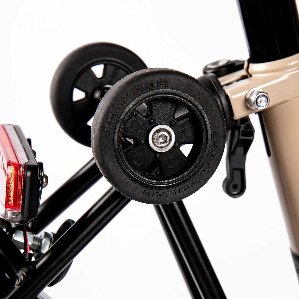 FAHRER-Berlin-BTC-IMG-8234-2486-5538-FAHRER-Wheelset-fuer-Brompton