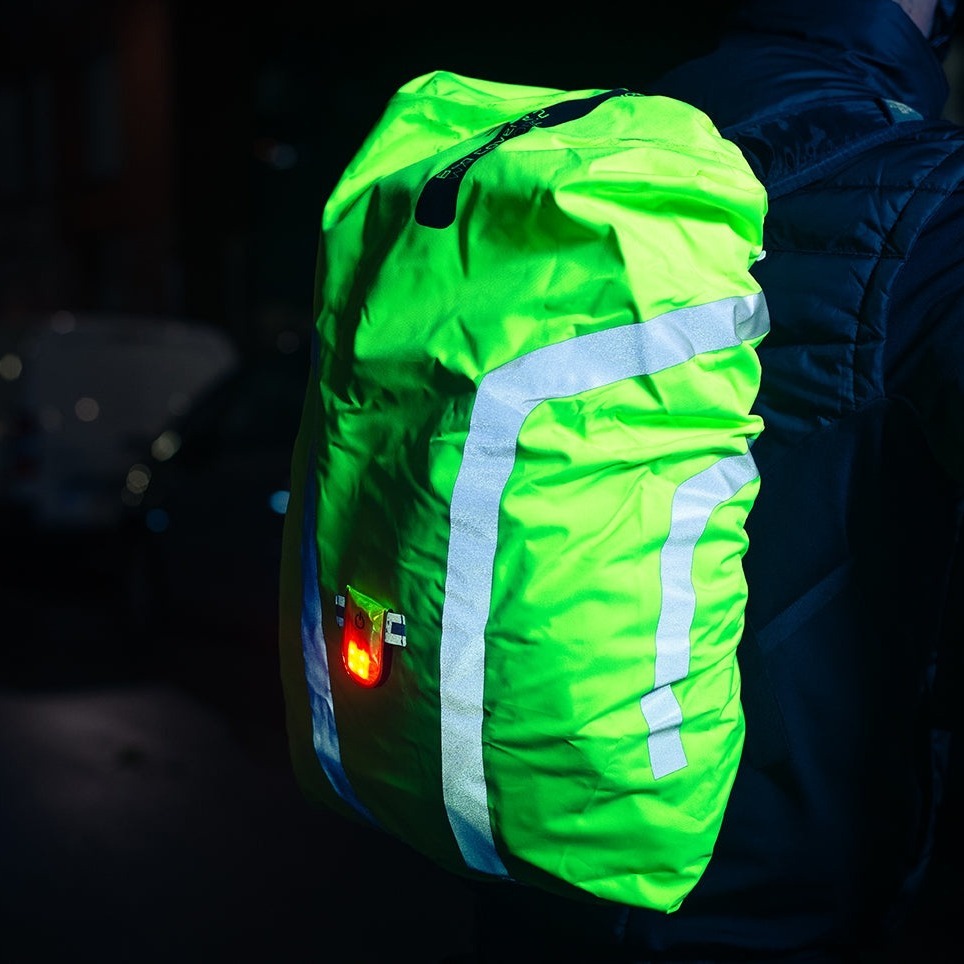 Couvre-sac-a-dos-impermeable-jaune-fluo (2)