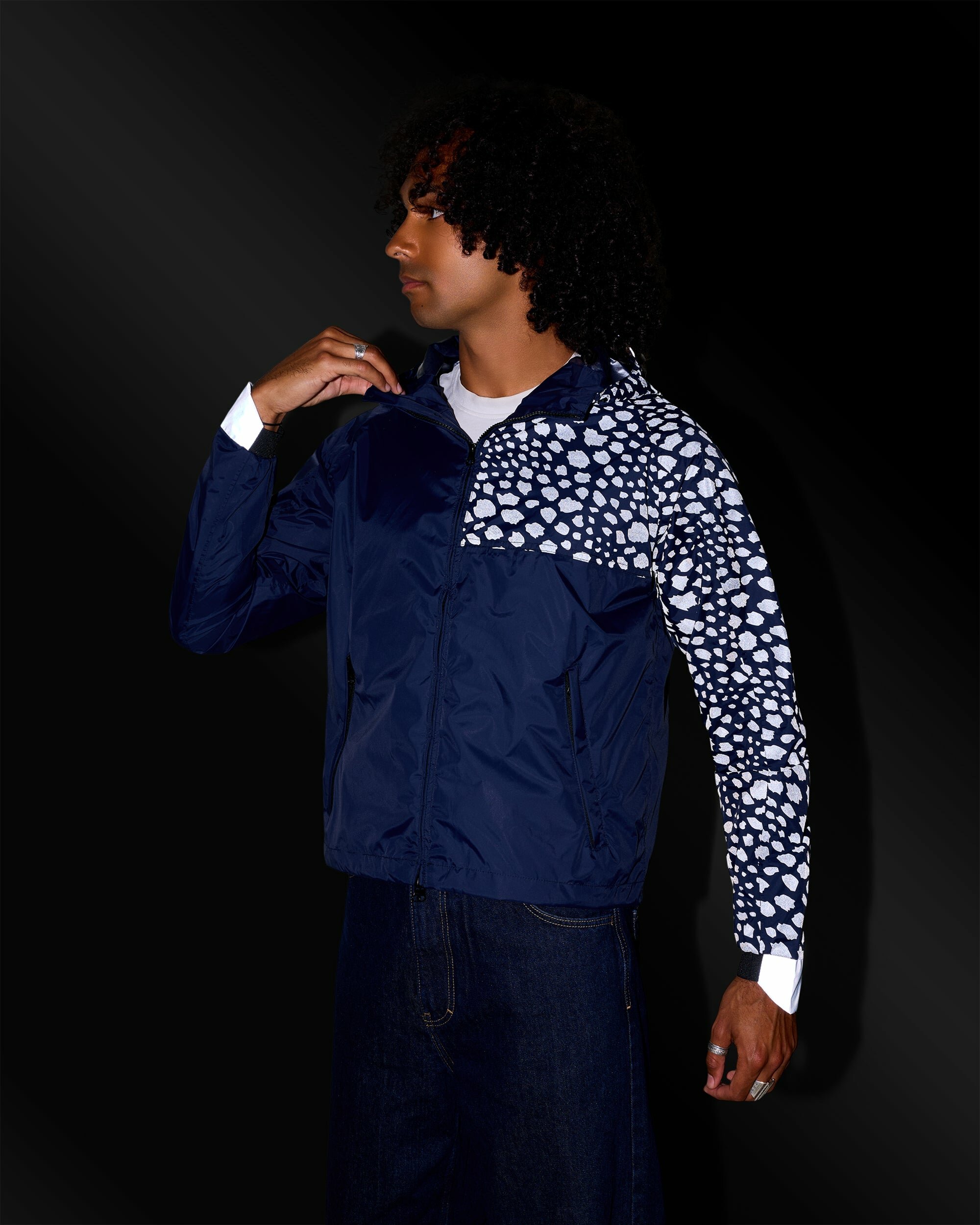 coupe-vent-anorak-impermeable-motifs-reflechissants-guepard-bleu-marine-homme