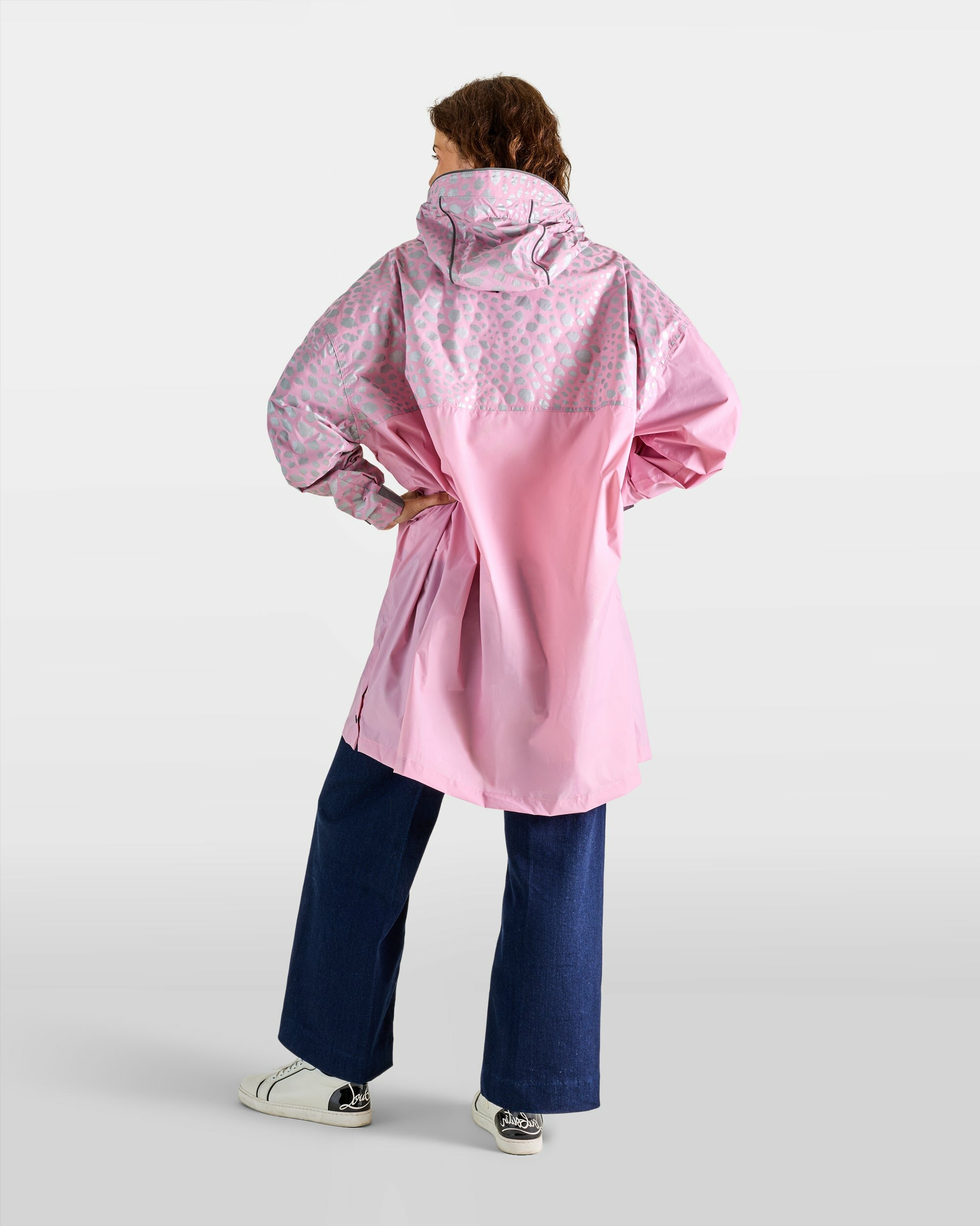 poncho-de-pluie-zippe-impermeable-velo-rose-cendre-femme-motif-guepard-reflechissant-dos-capuche