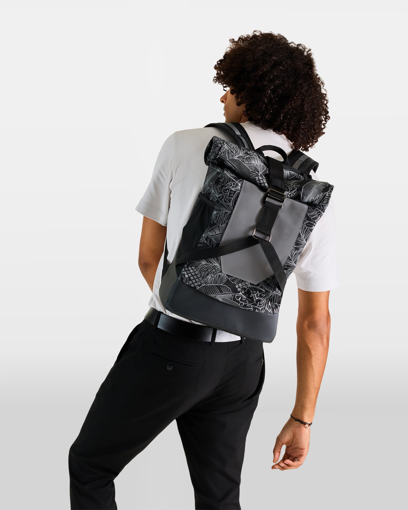 sac-a-dos-urbain-ucrr-medium-noir-motif-reflechissant-jungle-homme