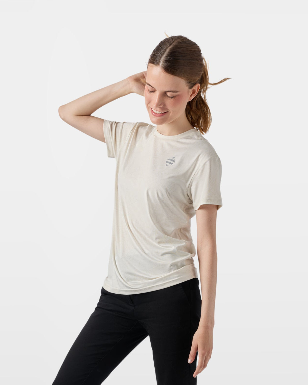 aerotech-tshirt-respirant-sport-motif-jungle-blanc-ivoire-femme