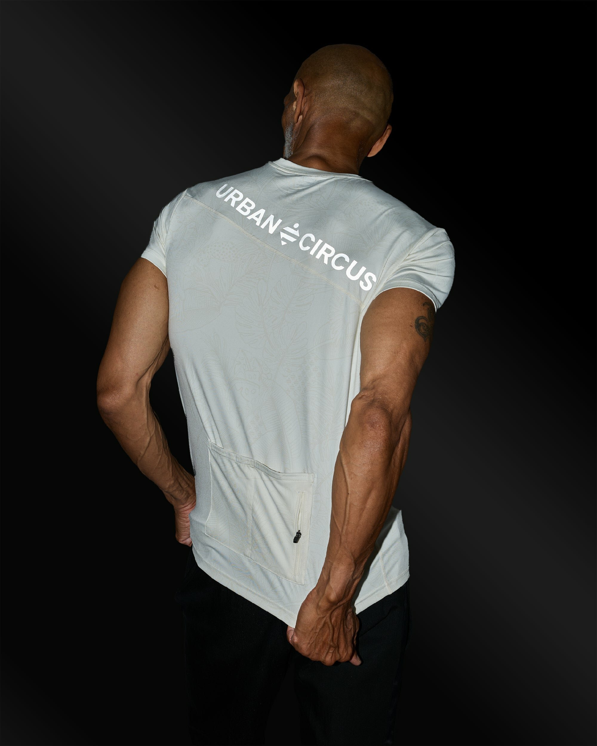 tshirt-aerotech-ultra-respirant-sport-blanc-logo-reflechissant-nuit-homme-dos