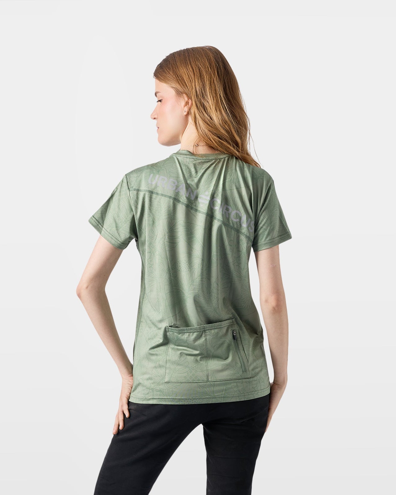 tshirt-sport-respirant-aerotech-sauge-vert-motif-jungle-femme-dos-poches-cycliste