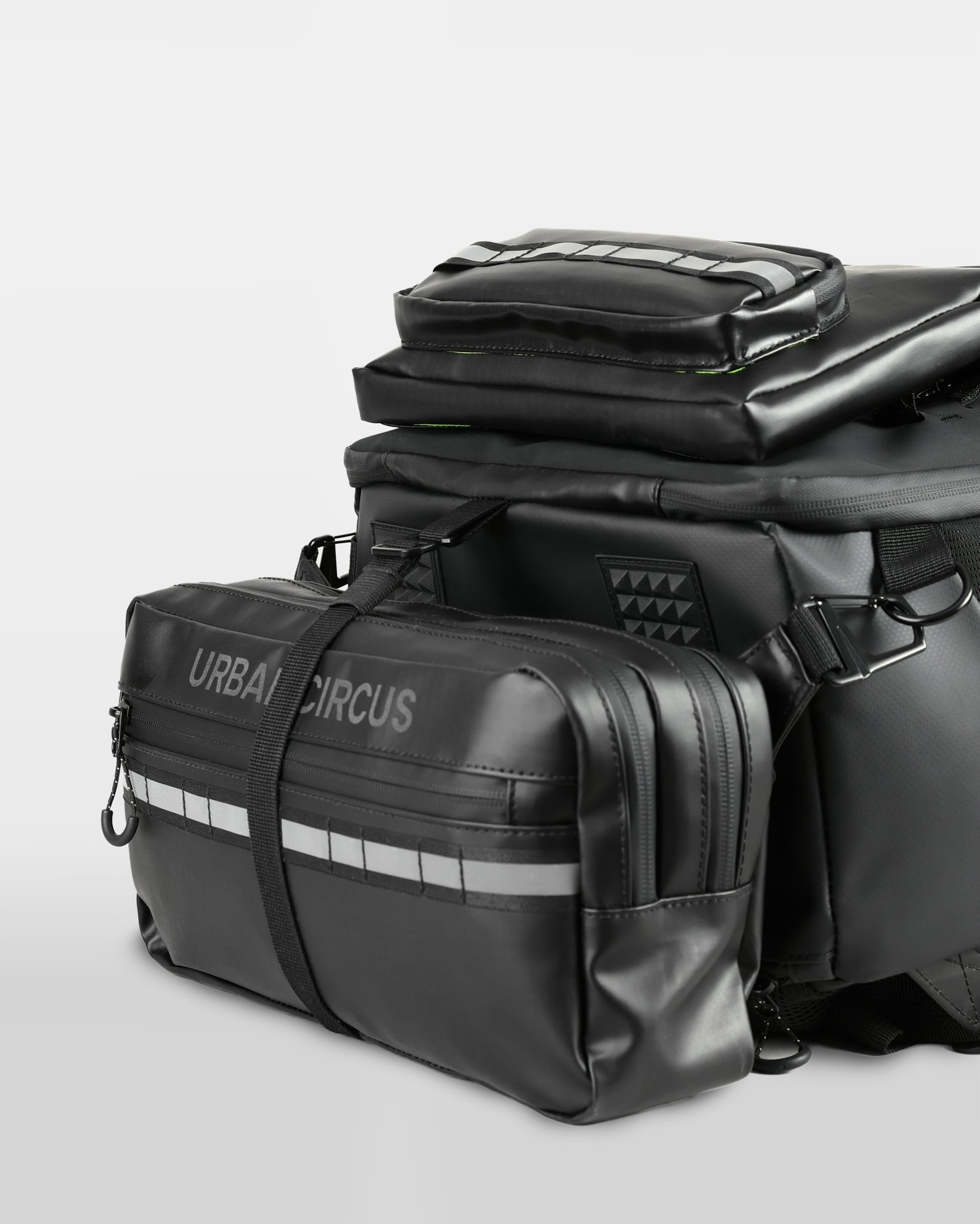 sac-a-dos-modulable-sacoche-velo-impermeable-cyclotourisme-grosse-sacoche-guidon-complementaire_155b6559-837e-41ff-bfde-ebadbb173e37