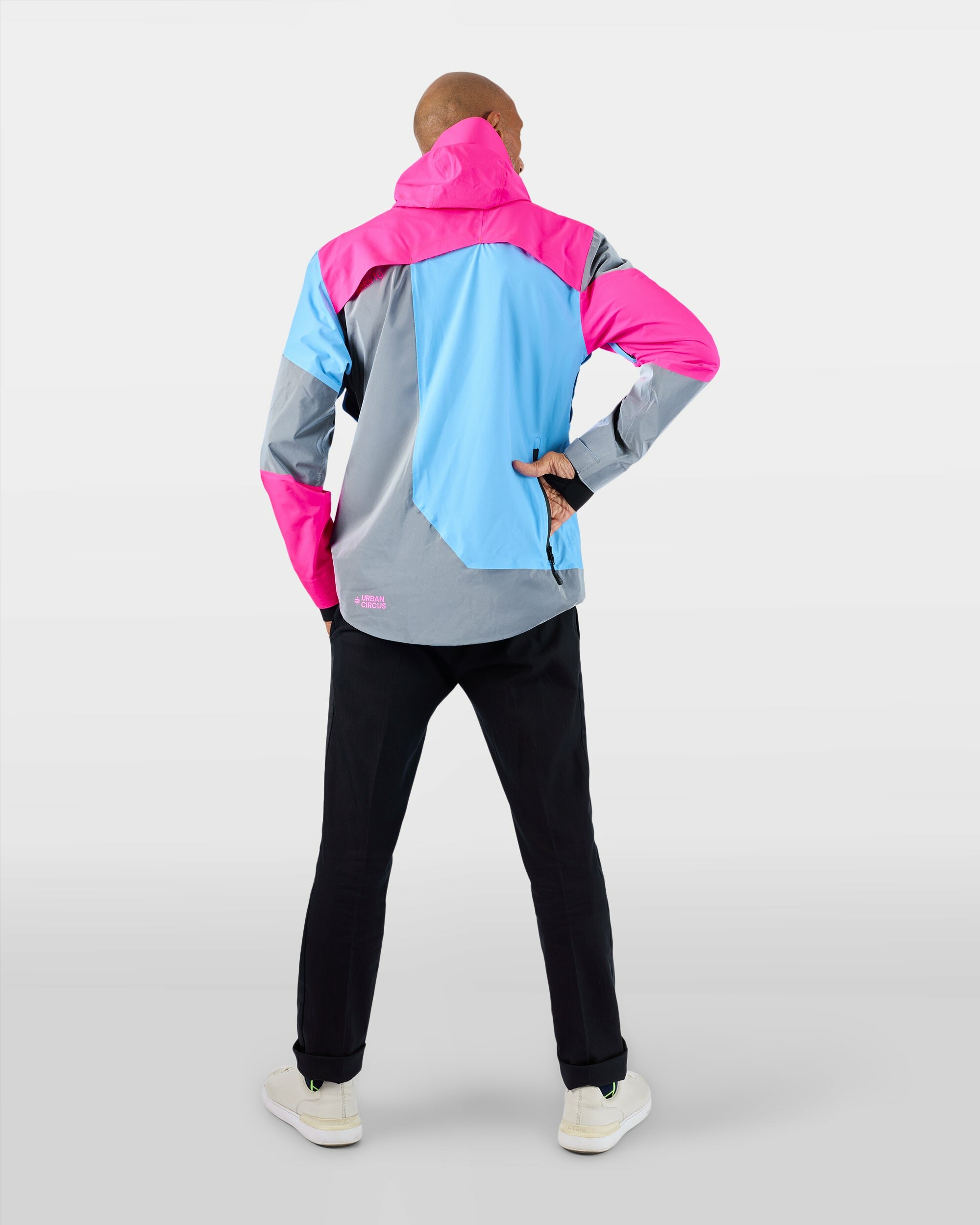 repop-light-veste-legere-respirante-visible-poche-cycliste-ville-rose-fluo-bleu-ciel-homme-dos