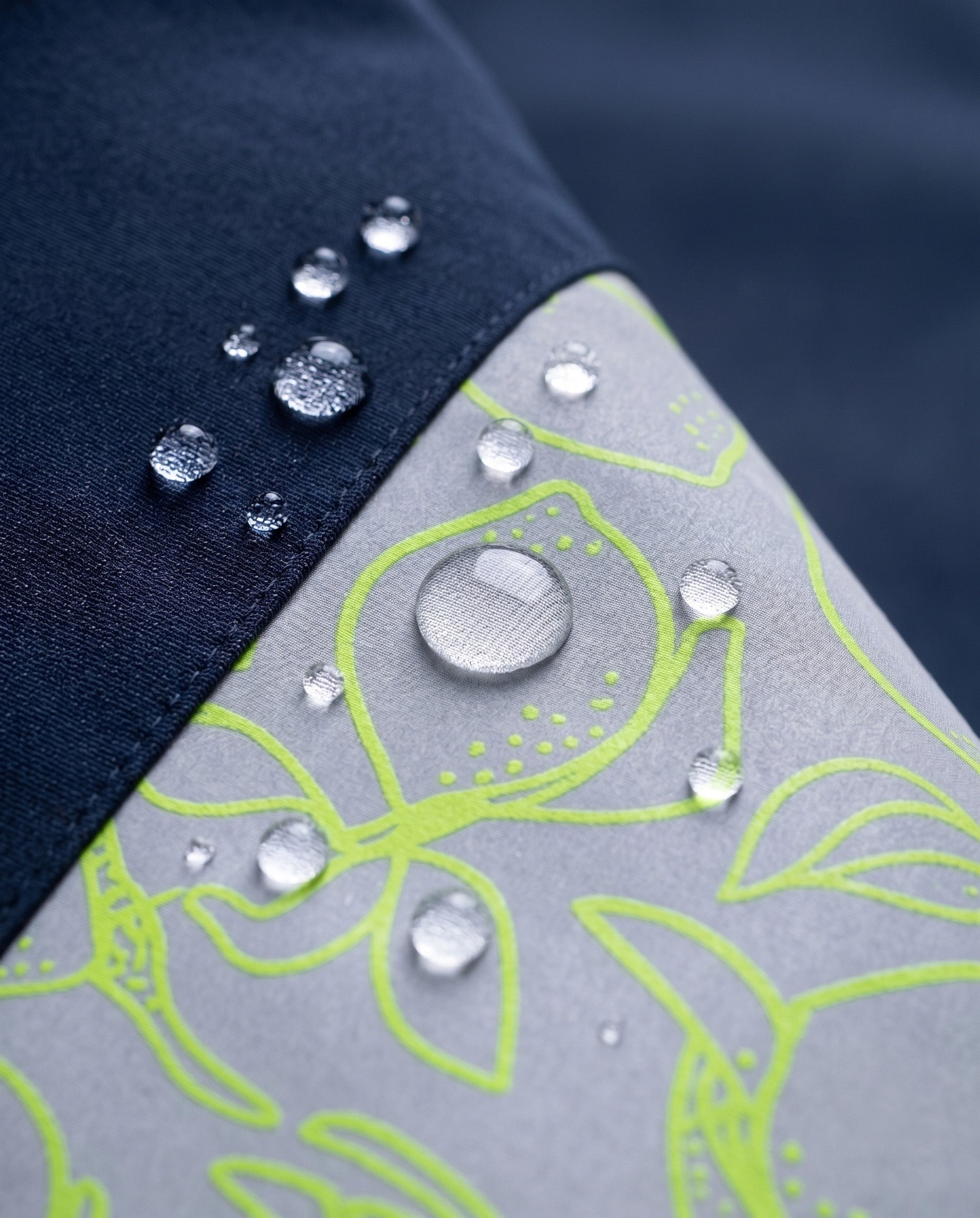 veste-impermeable-velo-ville-jaune-fluo-repop-legere-motif-citron