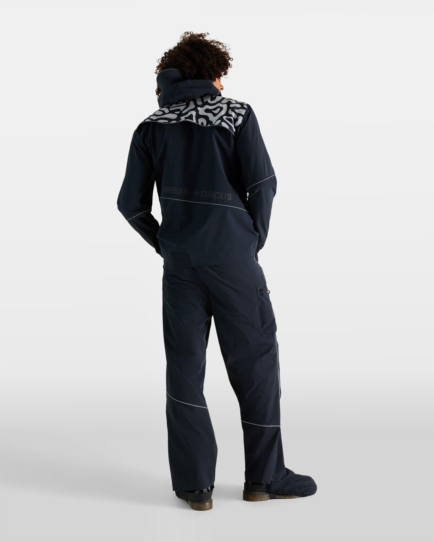 veste-legere-bvouac-3-en-1-noire-motif-splash-homme_2