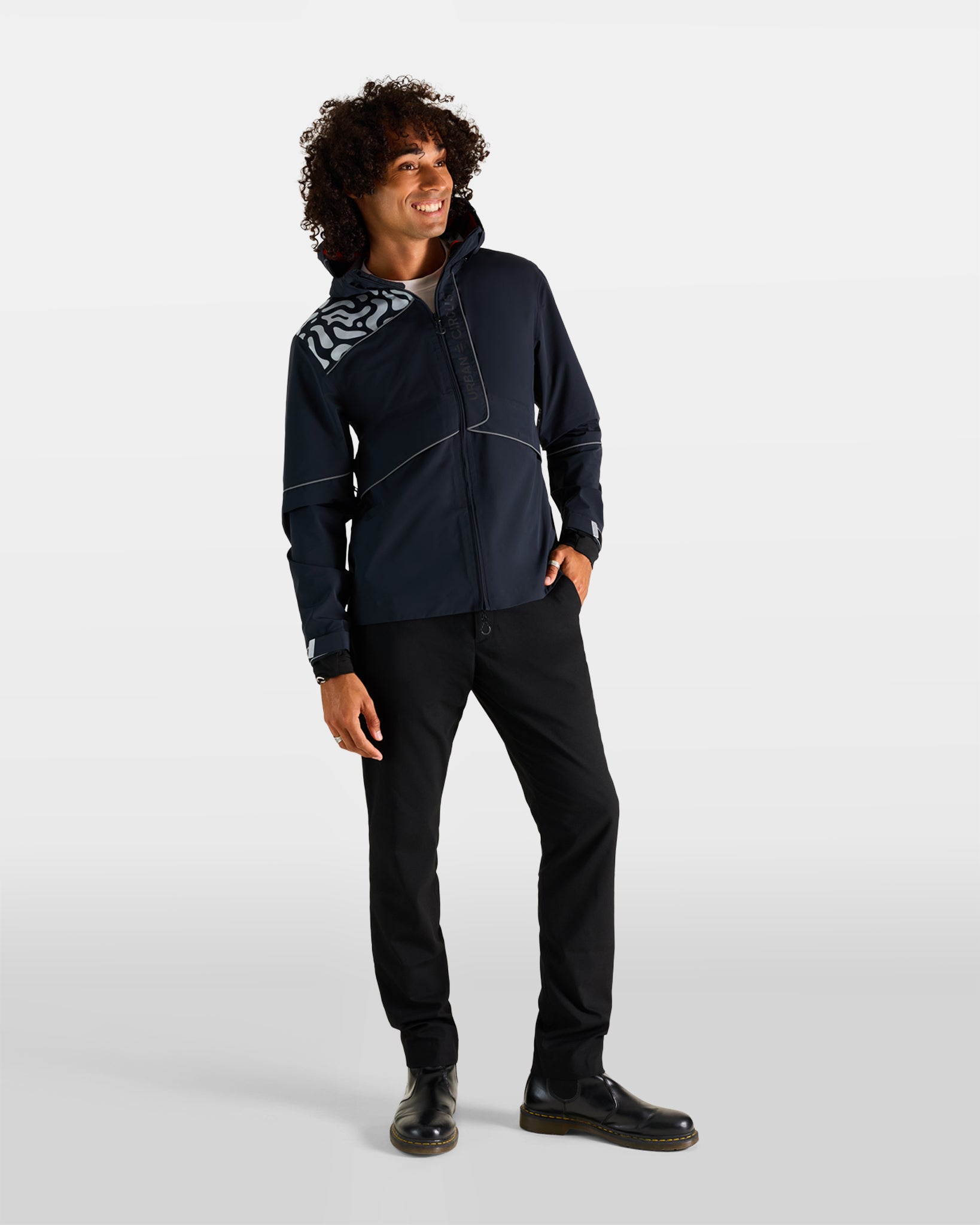 veste-legere-respirante-impermeable-bvouac-3-en-1-noire-motif-splash-homme-velotaf