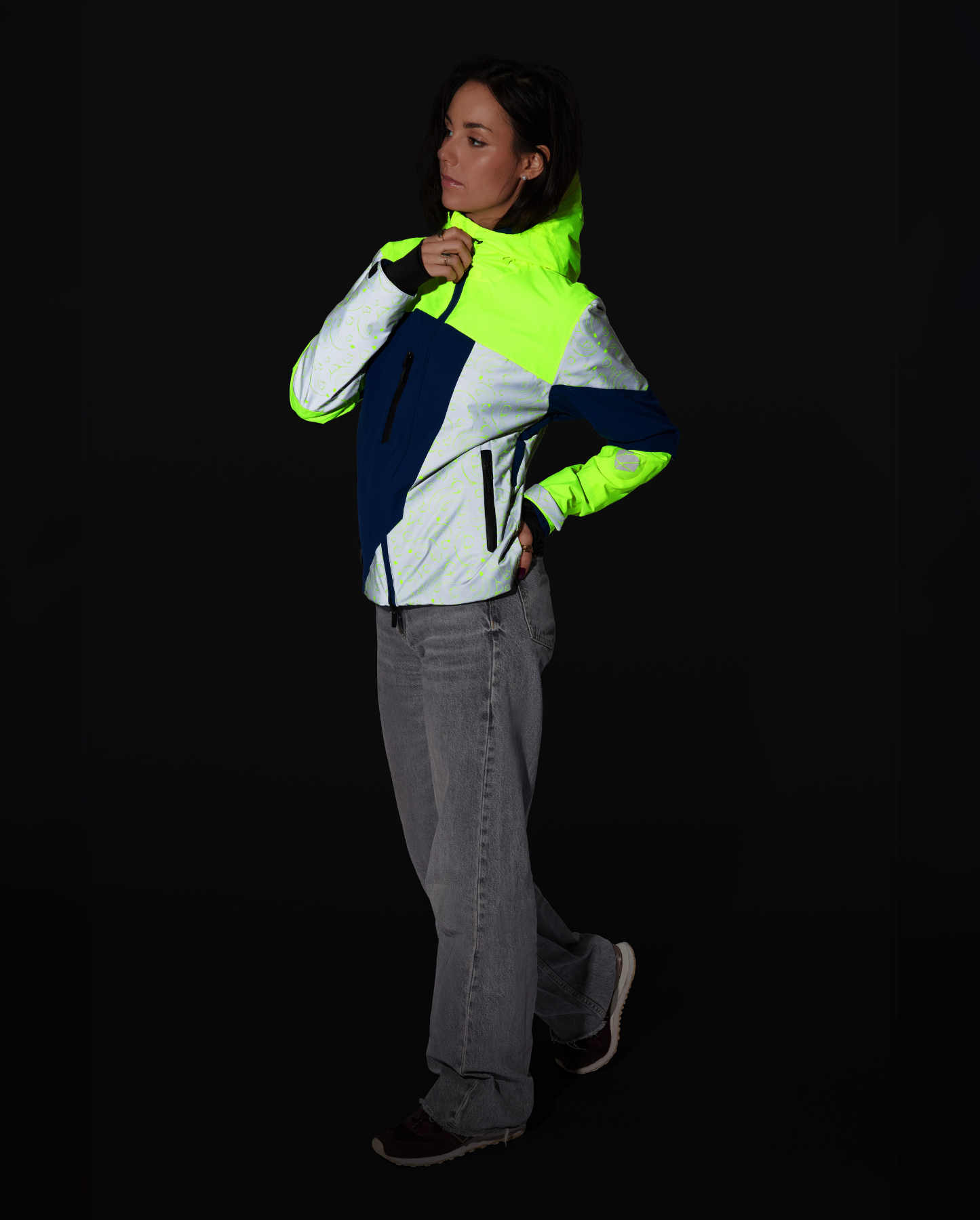 veste-velo-urbain-reflechissante-fluorescente-motif-banane-femme_4af2bfa6-3459-408c-b328-13da62f88bfc