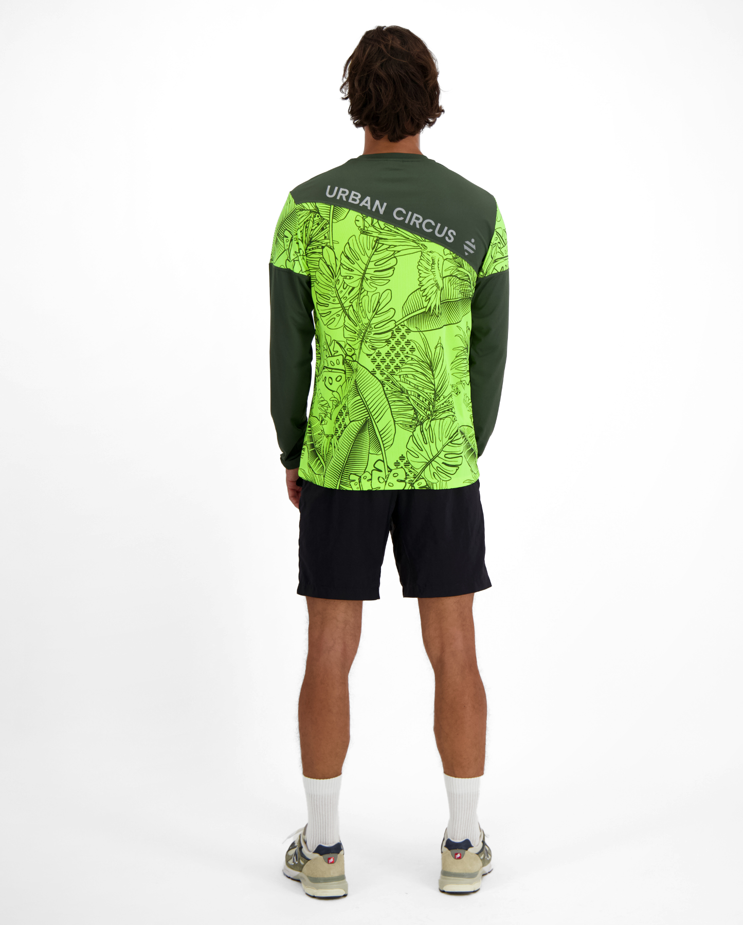 tshirt-technique-respirant-sport-vert-motif-jungle-manches-longues-anti-uv-homme