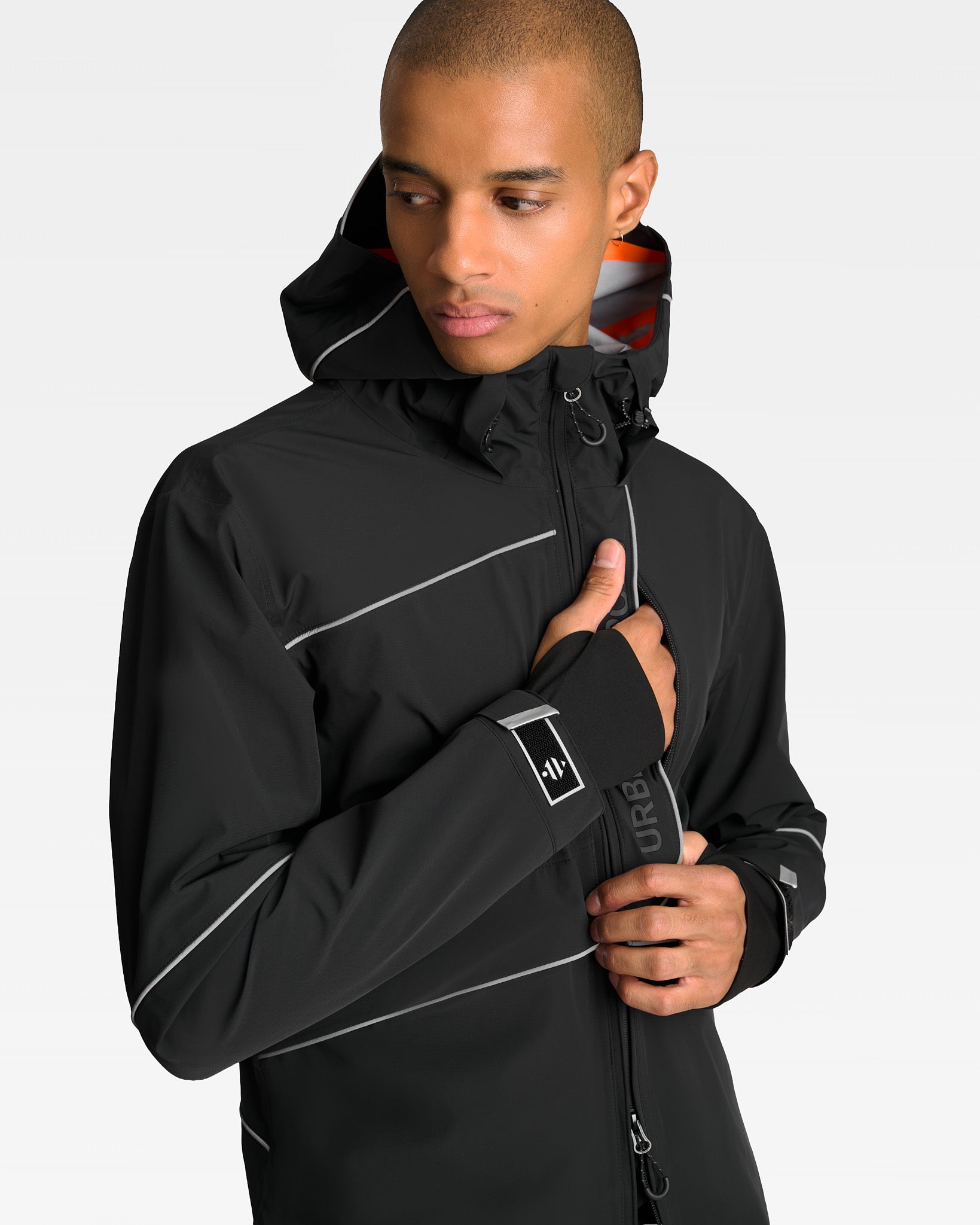 veste-tecnhique-respirante-impermeable-velo-noire-bvouac-urban-circus-homme