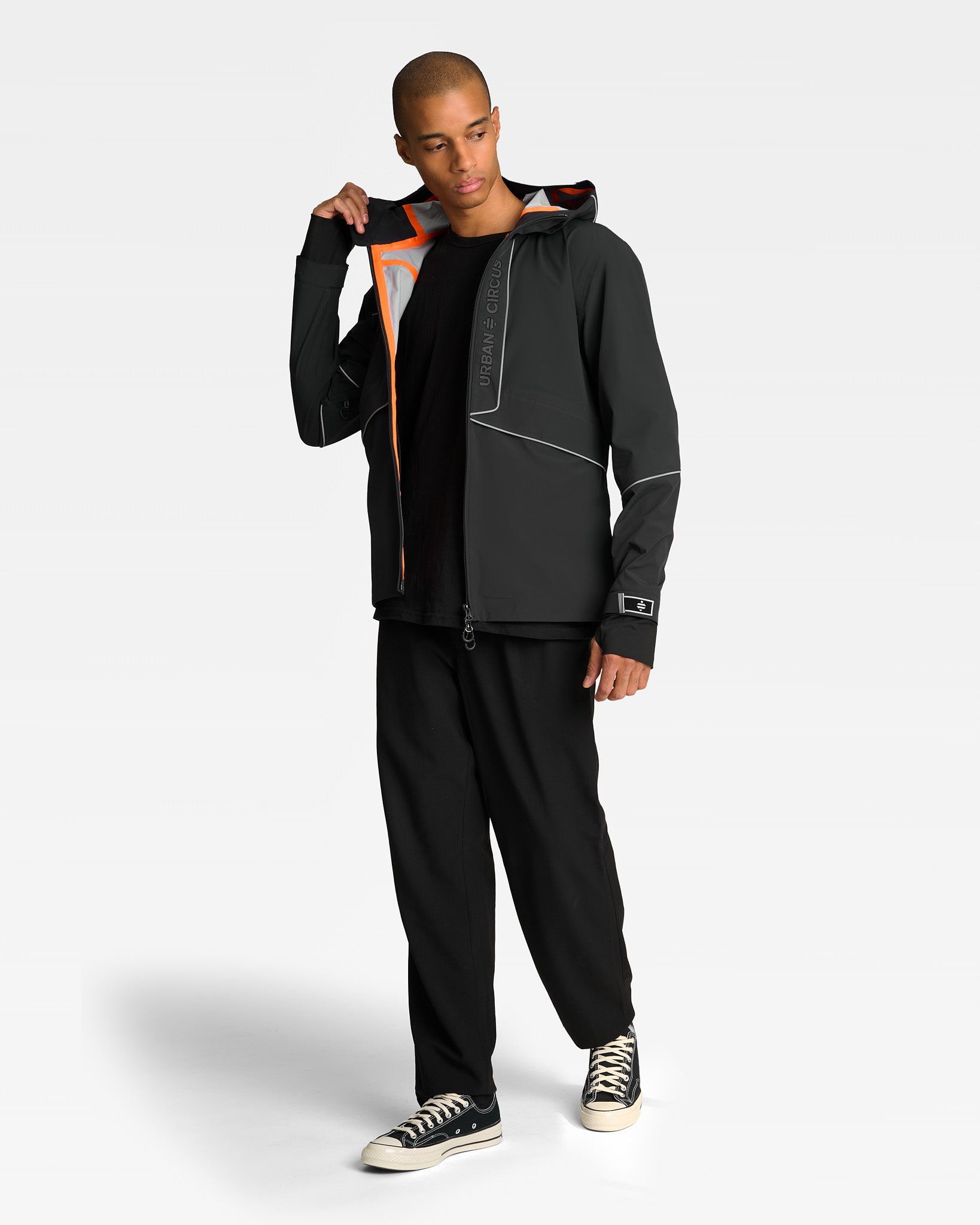 veste-technique-legere-impermeable-velo-noire-bvouac-urban-circus-homme
