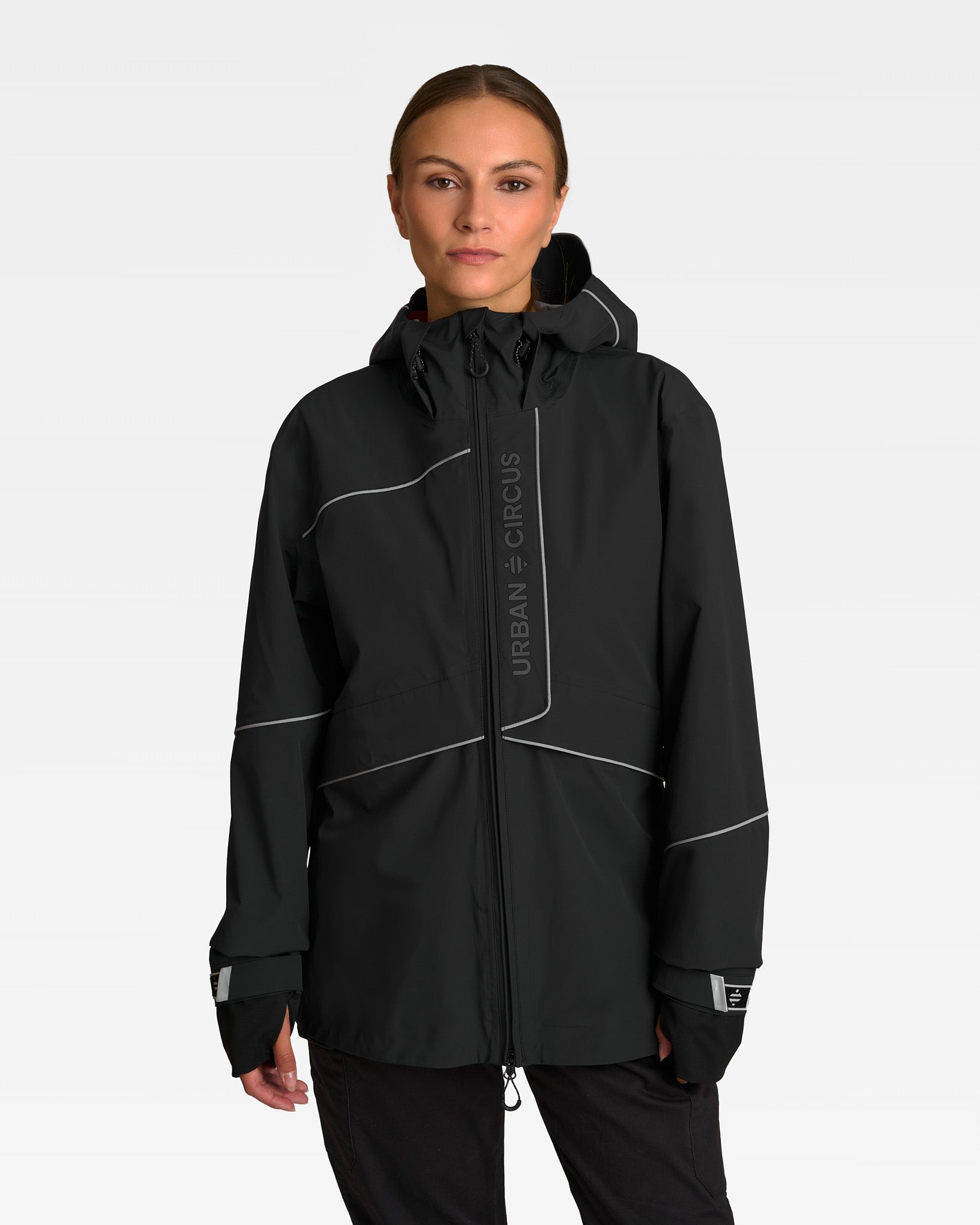 veste-ultra-respirante-impermeable-velo-noire-bvouac-urban-circus-femme