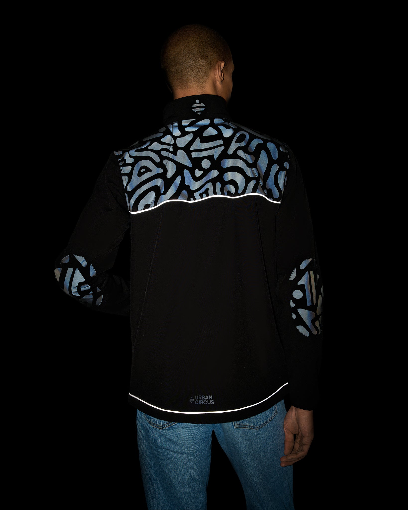 softshell-orso-veste-deperlante-polaire-velo-noire-nuit-motifs-reflechissants-homme