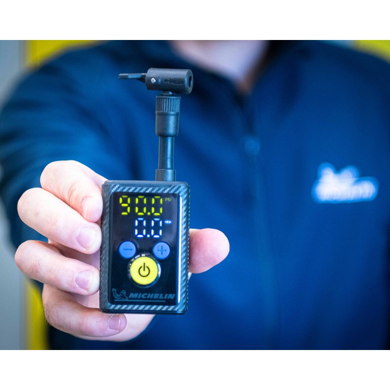 mini-compresseur-velo-michelin-ultra-compact-air-pro-7
