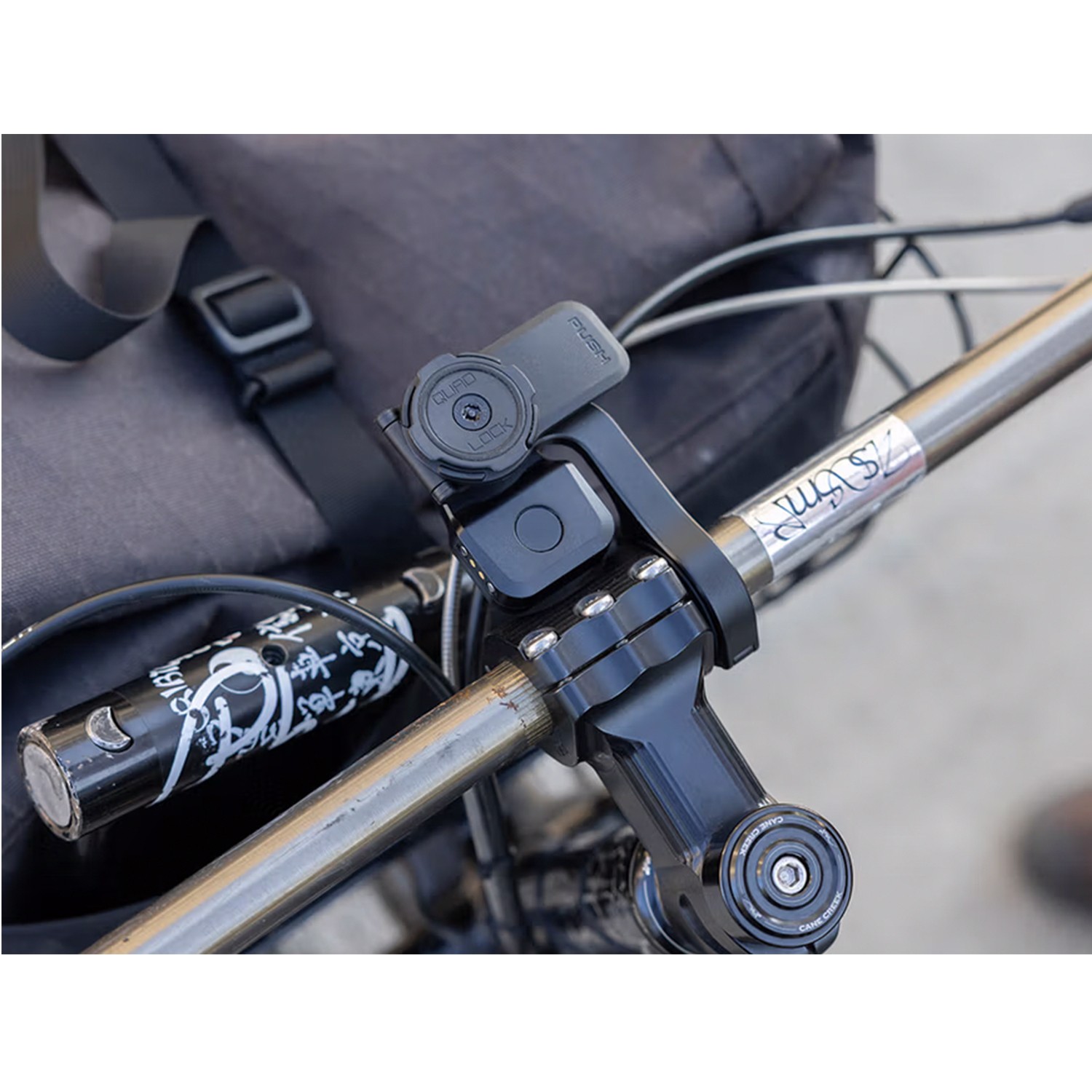 alarme-localisateur-velo-quad-lock-3