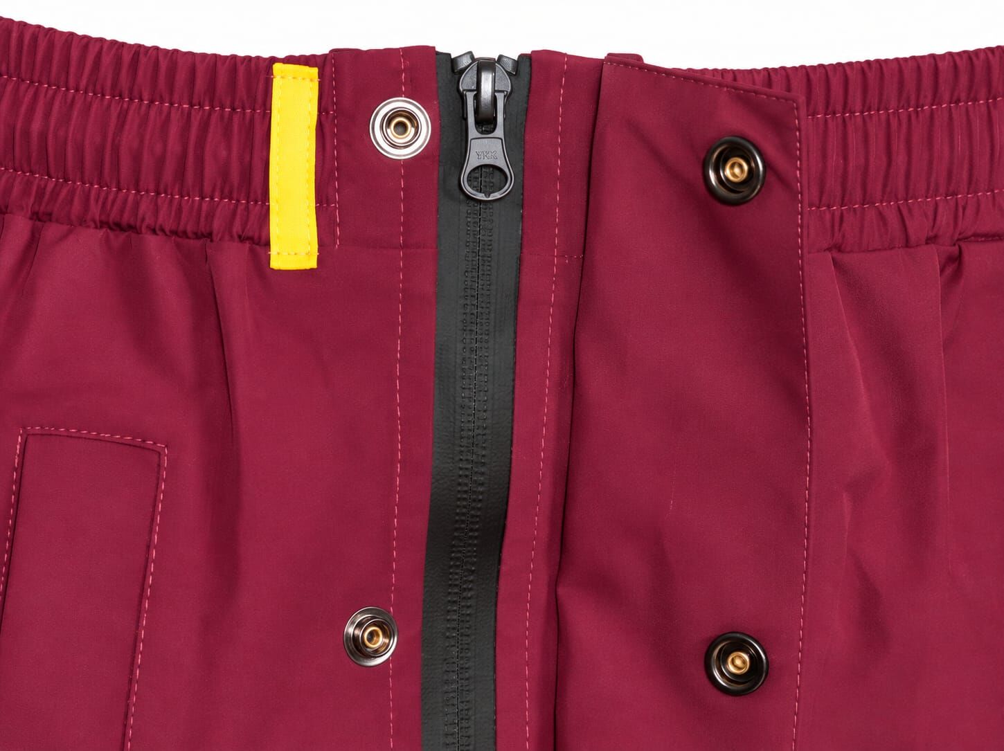 Pantalon pluie Hello Rain Storm 20K bordeaux porté
