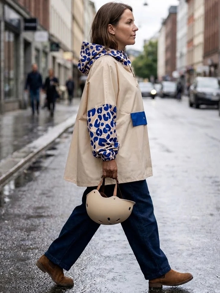 Poncho court de pluie Poule Party Blue Leo