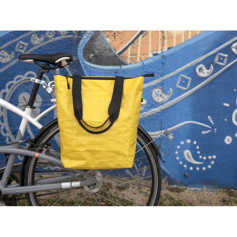 sacoche-arriere-pp-recycle-fixation-porte-bagages-jaune (4)