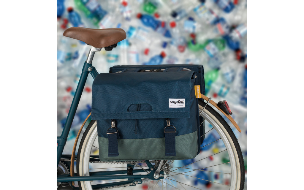 jolies-sacoches-double-velo-plastique-recycle-40l-urban-proof
