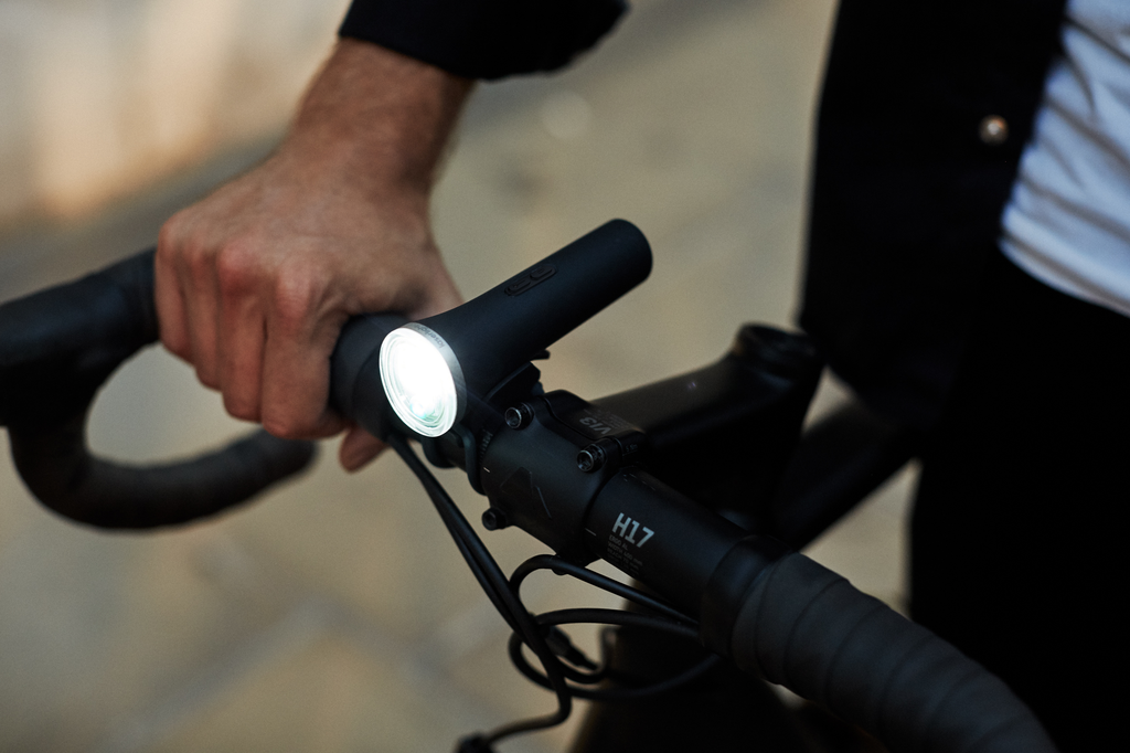 Eclairage vélo puissant 400 lumens + laser Beryl