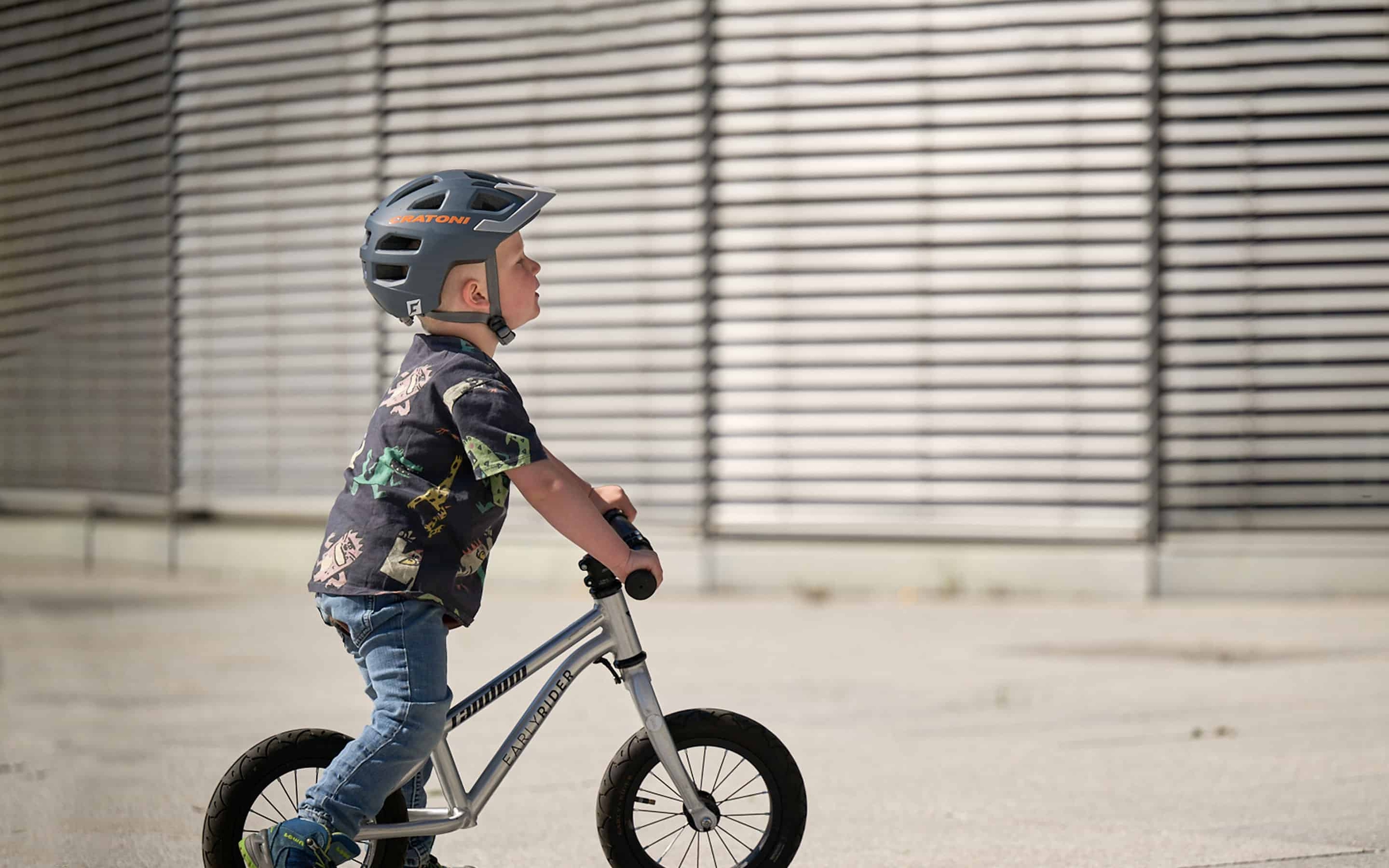 Casque vélo bébé 2 ans +/enfant - Cratoni Maxster Pro