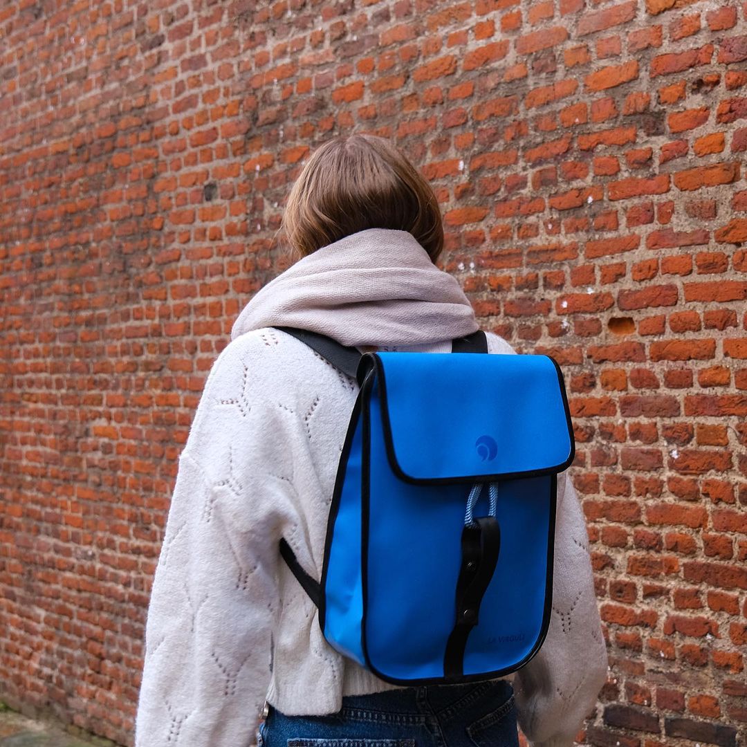 sac-dos-etanche-femme-bleu-electrique-petit-gravelot