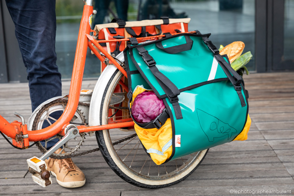 Sacoche arrière vélo cabas fixation porte-bagages - Vélotafeur