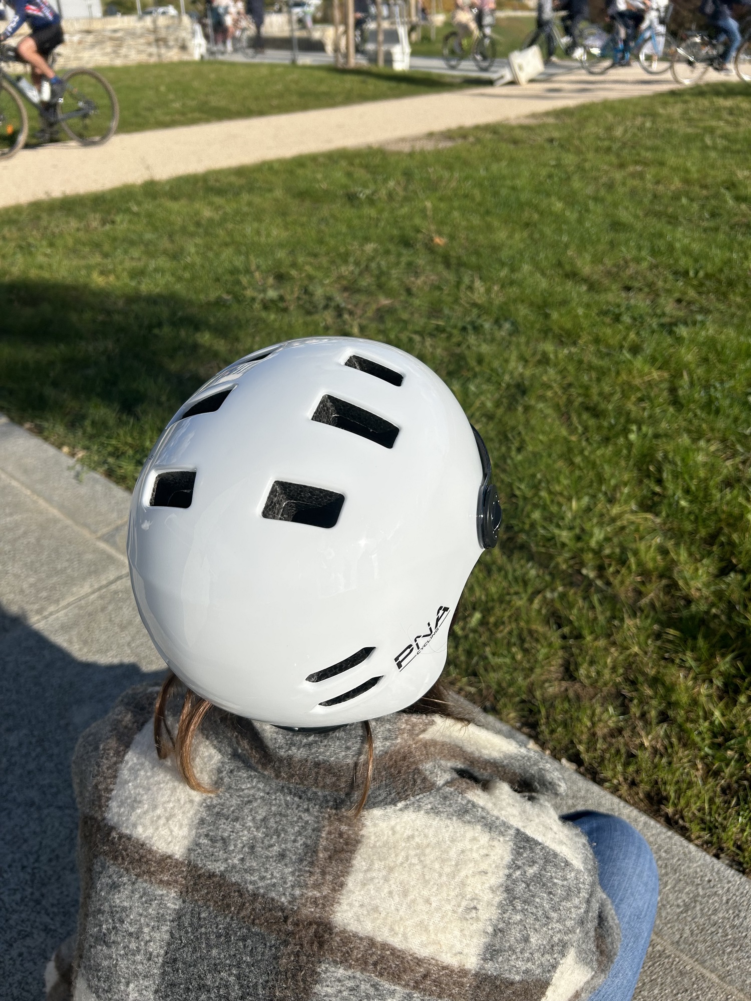 casque-visiere-fumee-ventilation-pna-cycling