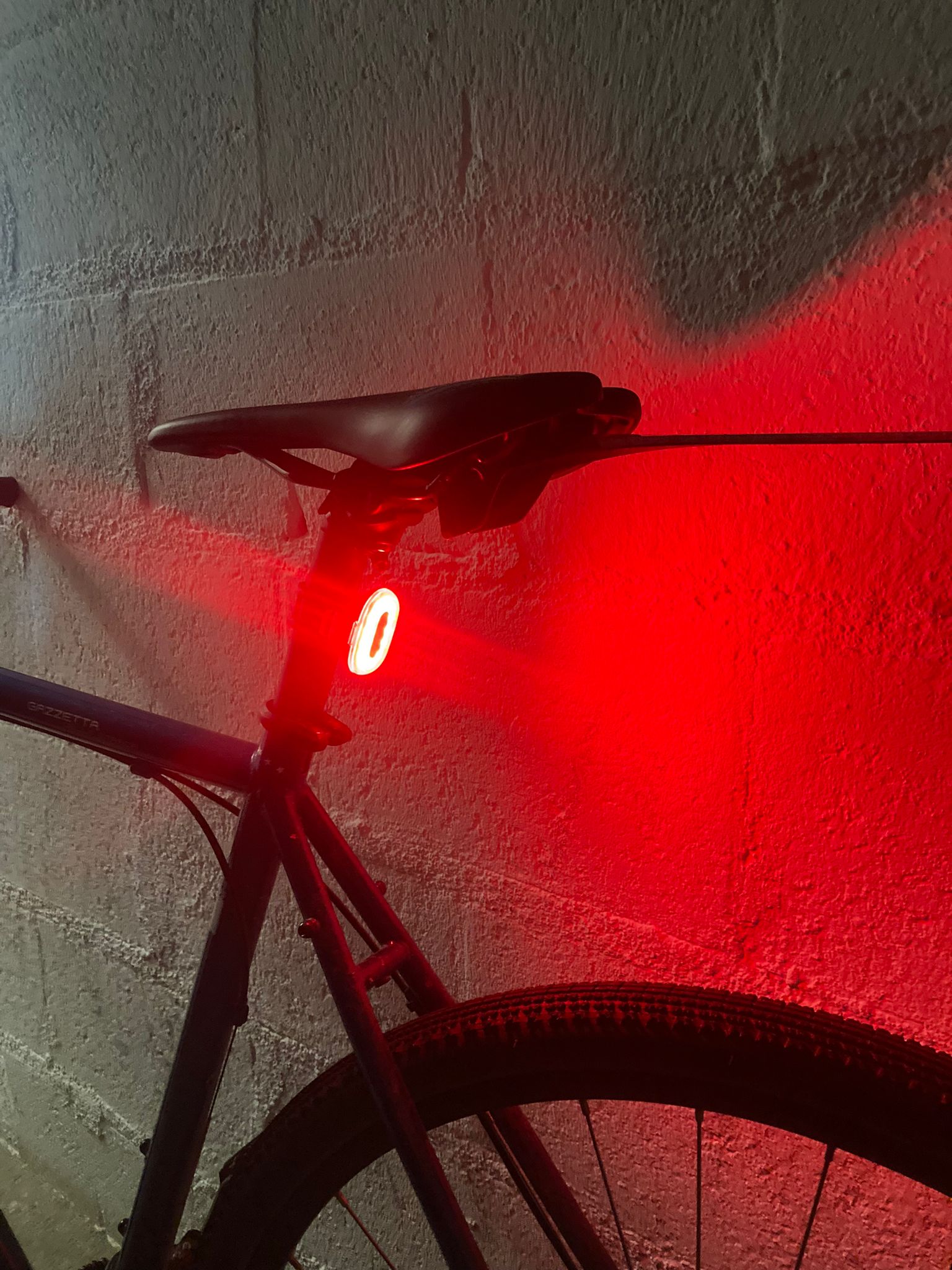 2 Laser + 5 LED Lampe Sécurité Faisceau Lumière Feux Arrière Vélo