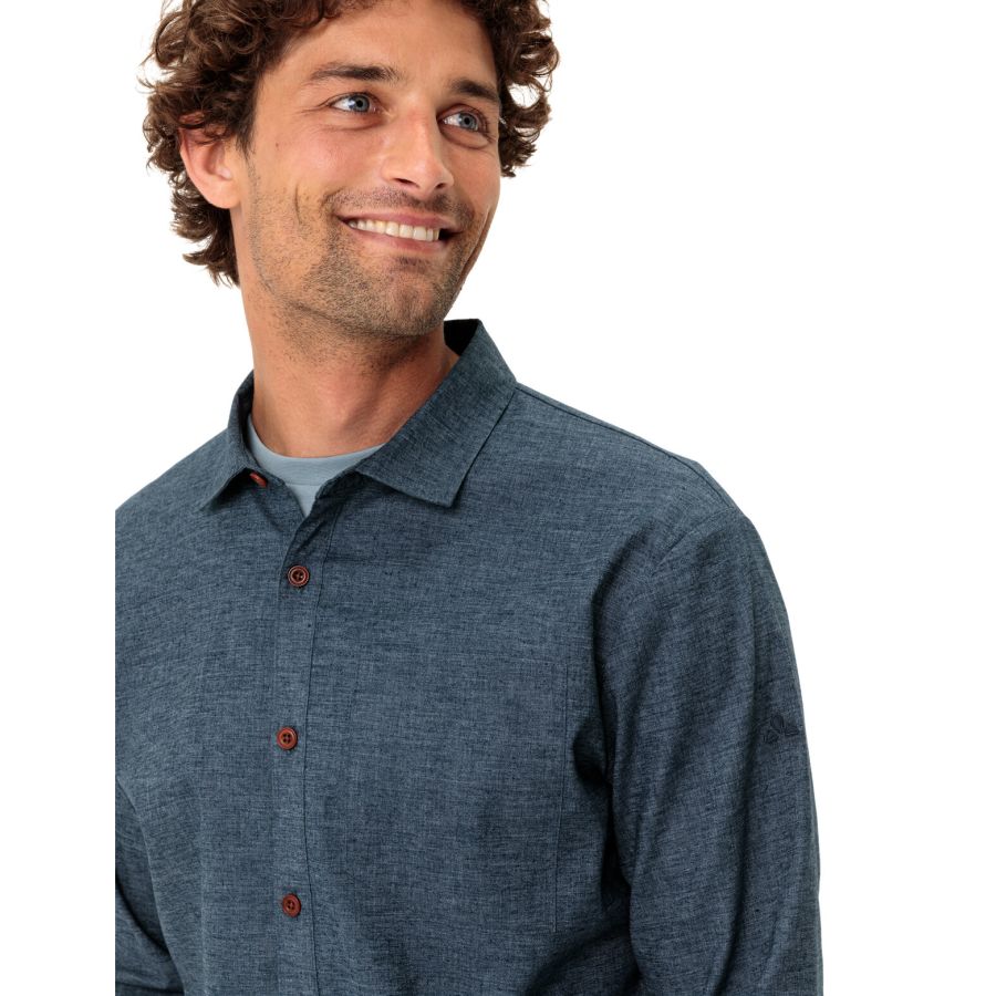 chemise-gravel-homme-bleu-velotaf-vaude-redmont-decontractee-ecoresponsable-tissu-technique-chanvre
