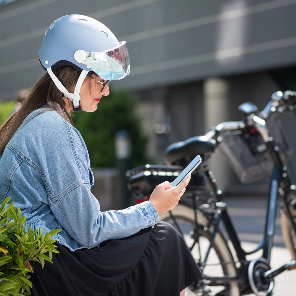 casque-velo-urbain-a-visiere-diezz-city-color-ventilation-10-airflow-avec-protection-nasale-sur-visi(3)