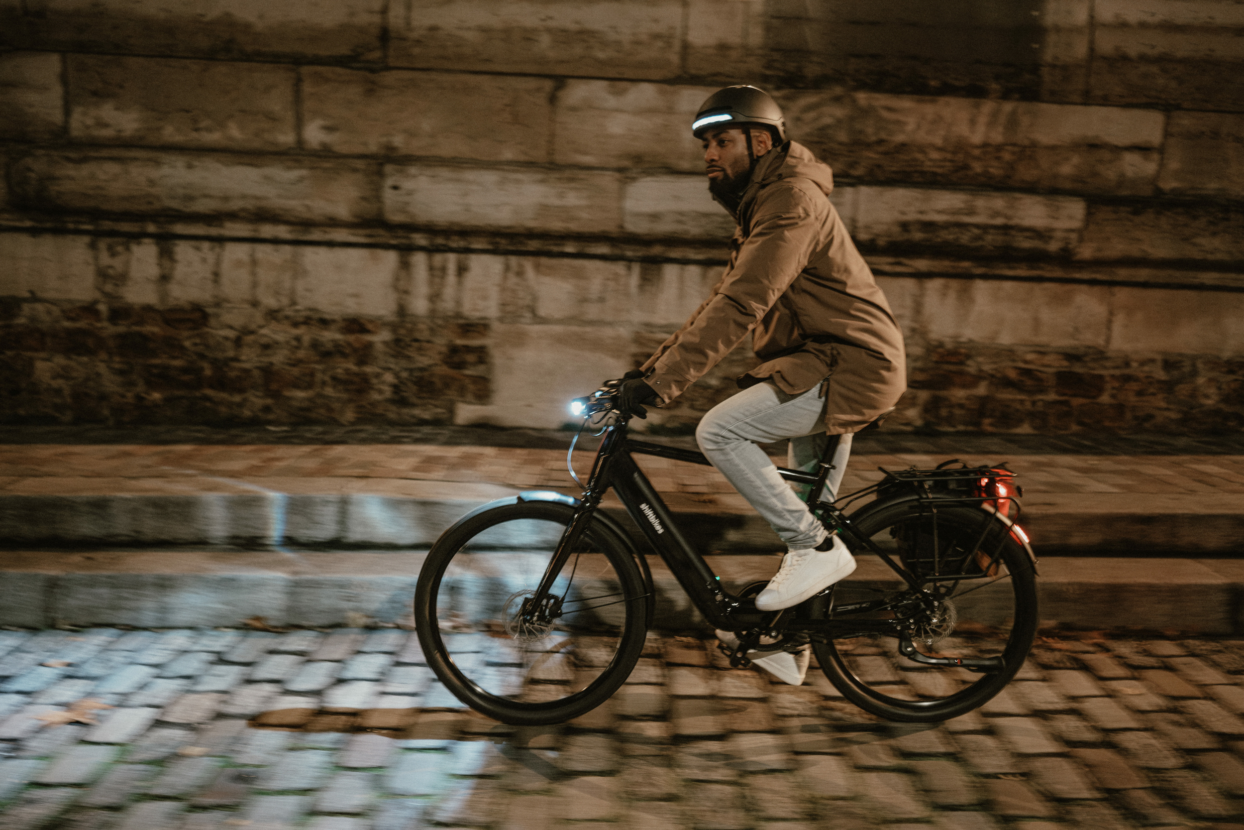 casque-gamel-helmets-urbain-avec-clignotants-intelligents-et-feu-stop-automatique-leger-etanche-kaki