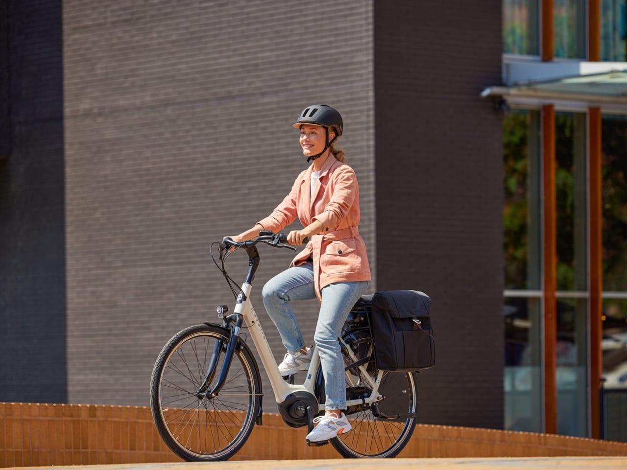 casque-velo-bol-noir-femme-bbb-cycling-eco-grid