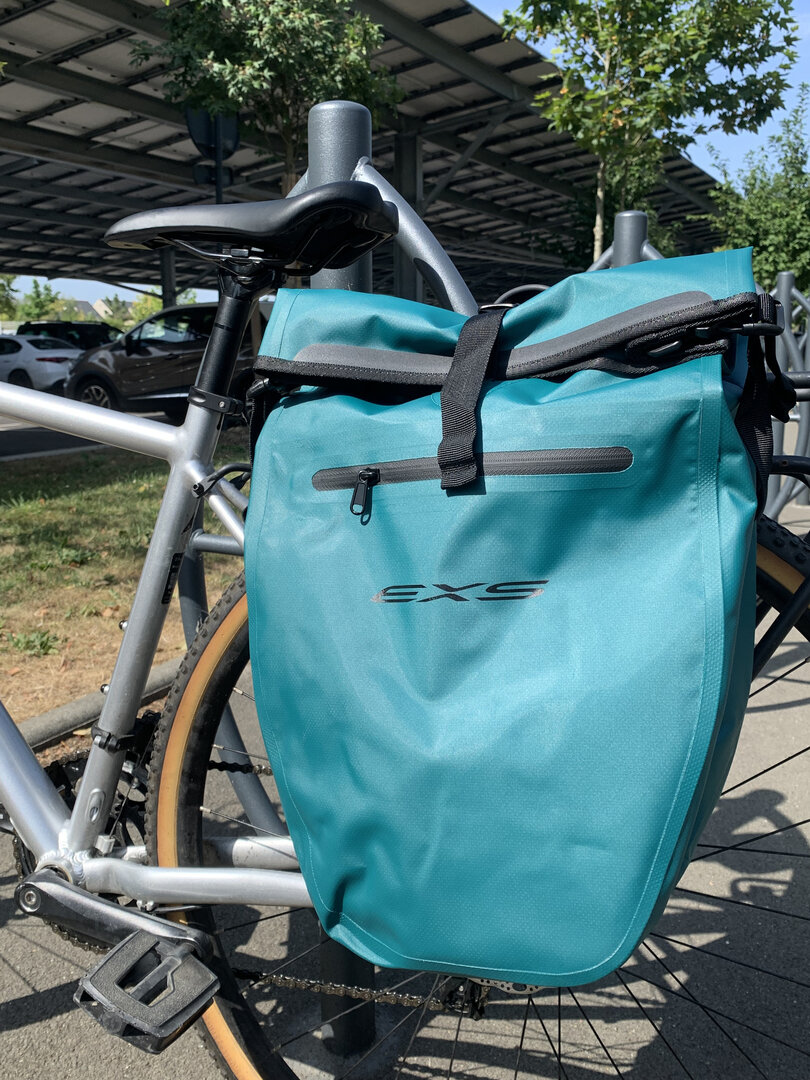 KEEPIFY Sacoche Vélo 3en1 25L - Sac à Dos Étanche Avec Compartiment Ordinateur, Parfait Pour Porte-Bagages Arrière, Sport & Voyage