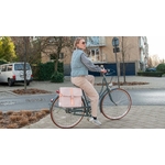 sac-arriere-robe-femme-a-velo