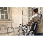sacoche-velo-porte-epaule-et-porte-bagage-velo