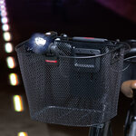 fixation-lumiere-panier-velo-avant