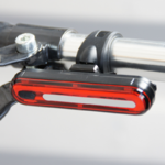 Feu-arriere-Urban-Proof-brillant-rechargeable-USB