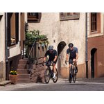 Chaussettes-velo-blanches-et-noires-unies