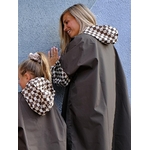 poncho-long-a-capuche-femme