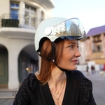 casque-velo-led-vert-menthe-francais