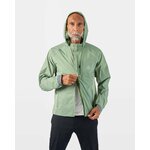 veste-ultra-legere-sport-velo-impermeable-respirante-sauge-vert-homme-capuche-zip-aeration