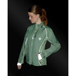 veste-ultra-legere-velo-impermeable-respirante-sauge-vert-femme-details-reflechissants-nuit