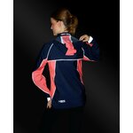 veste-ultra-legere-respirante-sport-escapade-corail-details-reflechissants-femme-dos