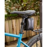 sacoche-selle-velo-route-kit-reparation-voyage-cyclotourisme-sac-modulable