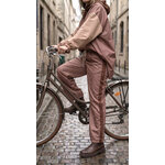 Pantalon de pluie Poule Party Brown Blush porté