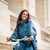 poncho-long-avec-manches-jeune-femme